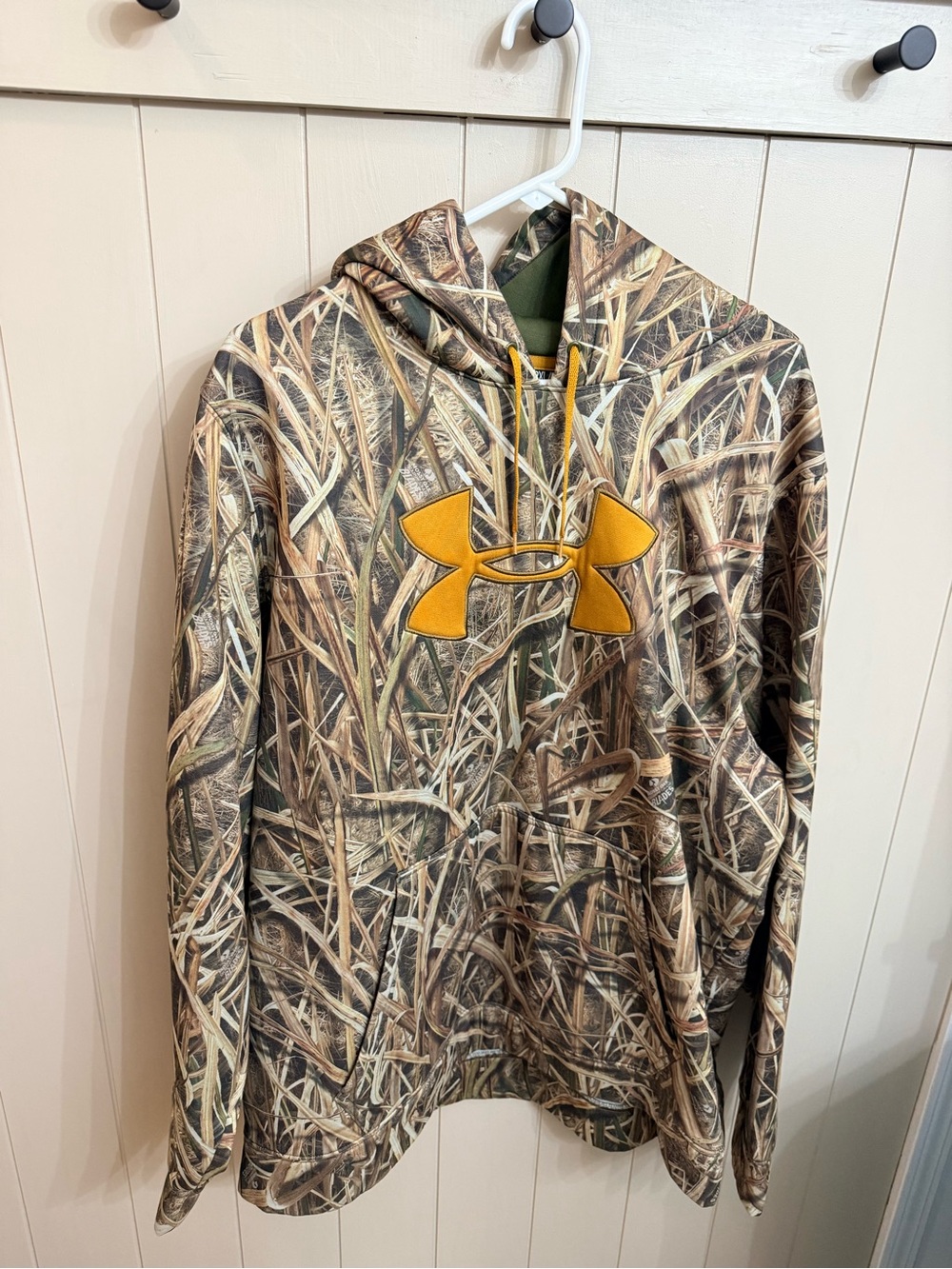 Under Armour Men’s Realtree Camo Hoodie with Yellow Logo